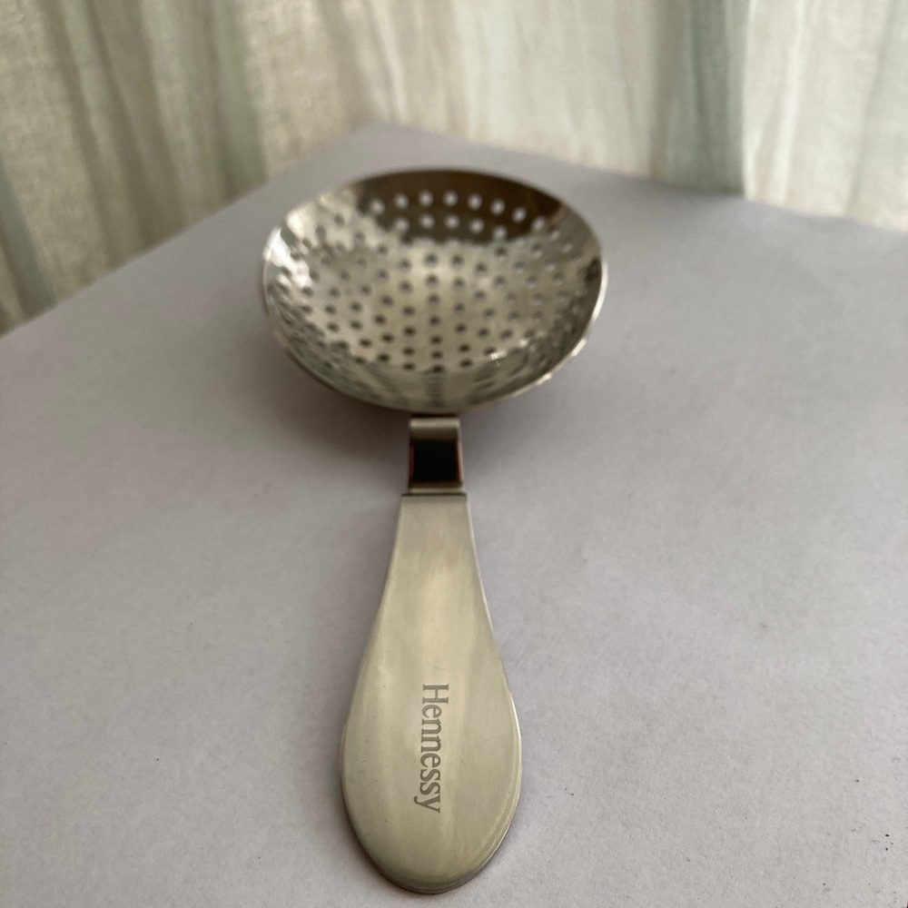 BARWARE— Hennessy Privilege